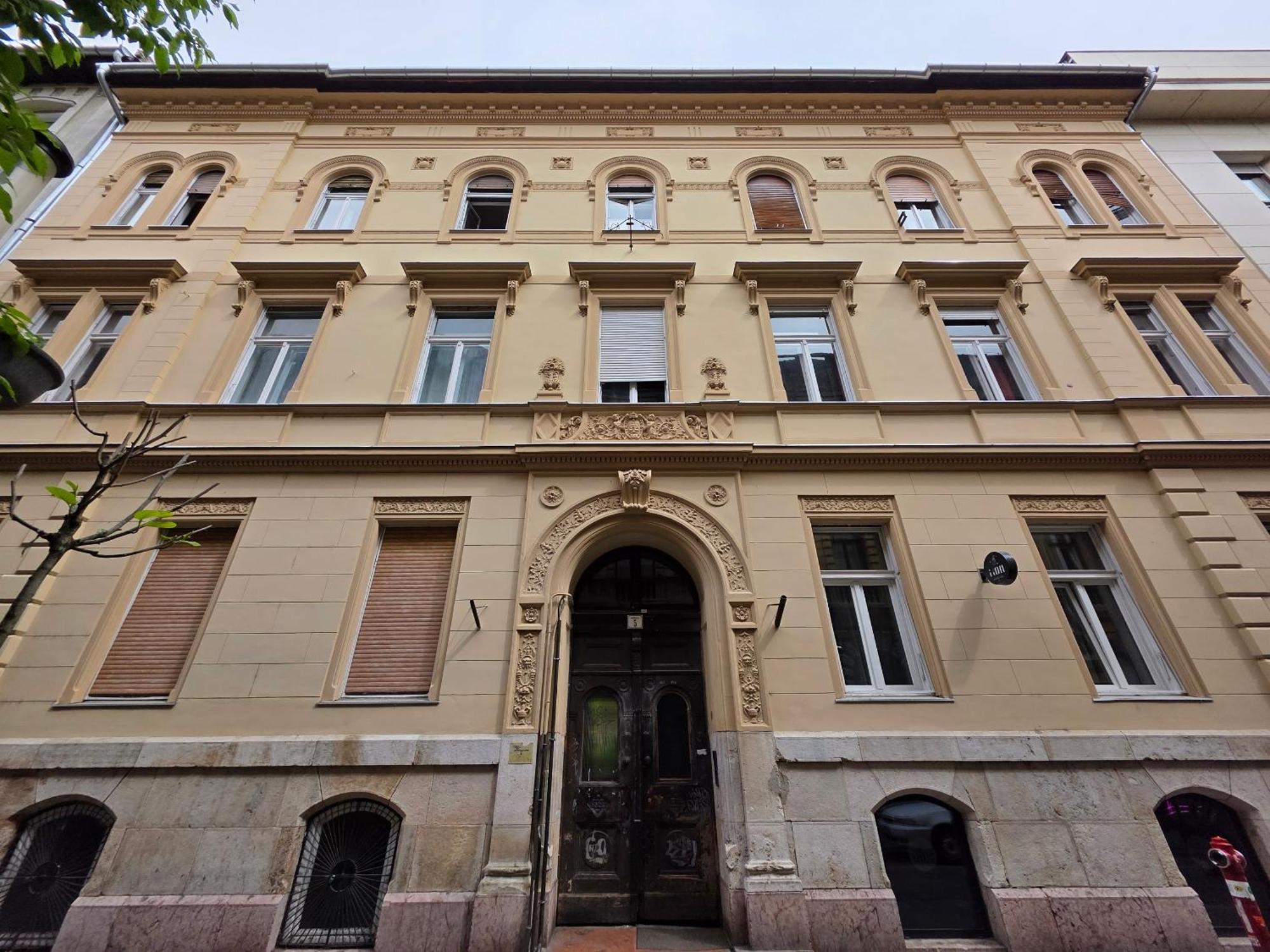 K5 - The Happy Home In The Nightlife Zone, Budapest